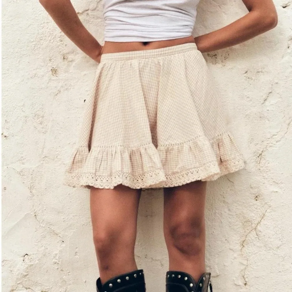 NWT Zara Plaid Gingham Ruffle Lace Frill Mini Skirt in Cream/Brown - S - Picture 3 of 8